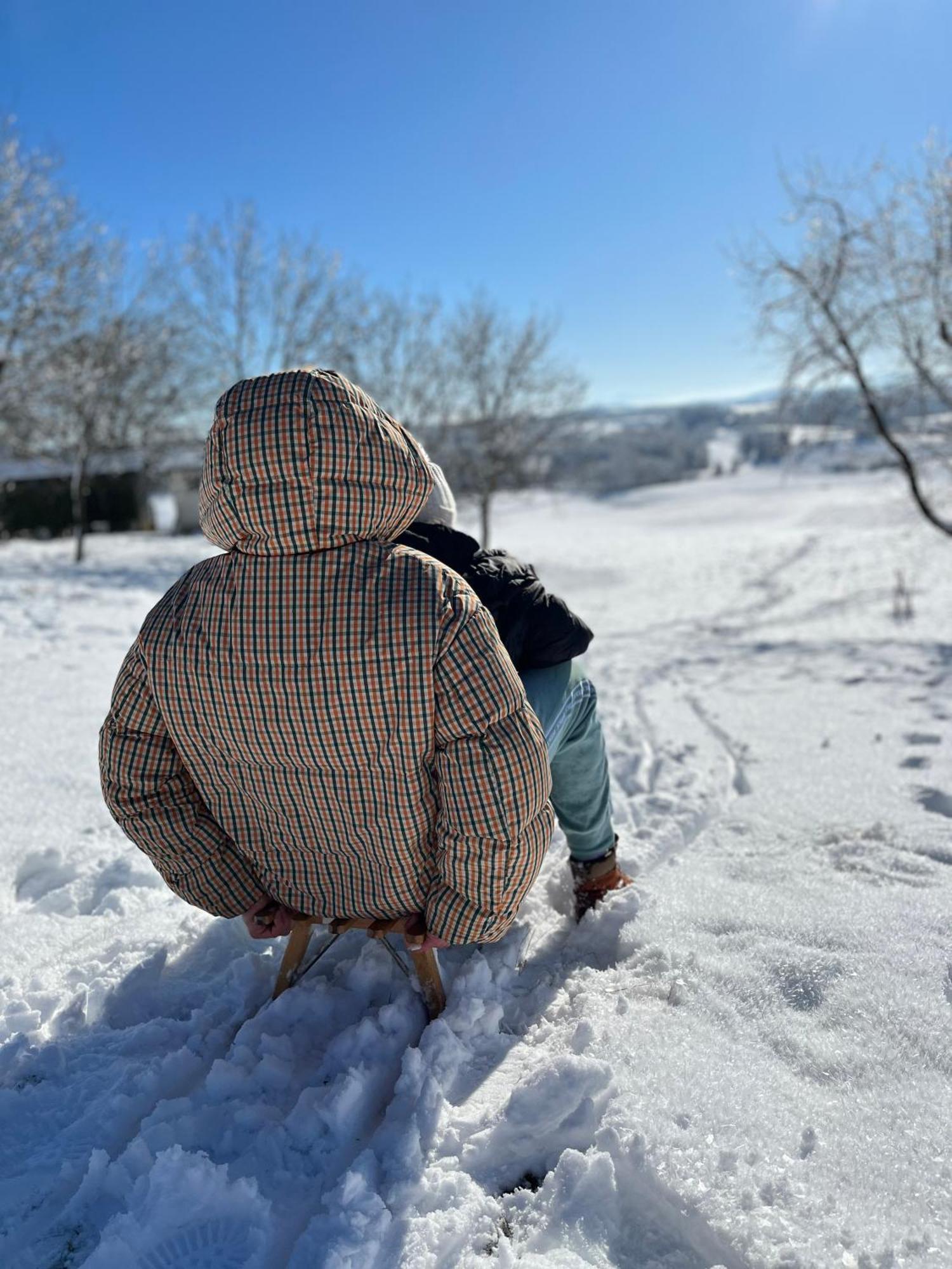Hostal Ruralna Kuca Za Odmor Kablarovo Brdo Krnjak Exterior foto